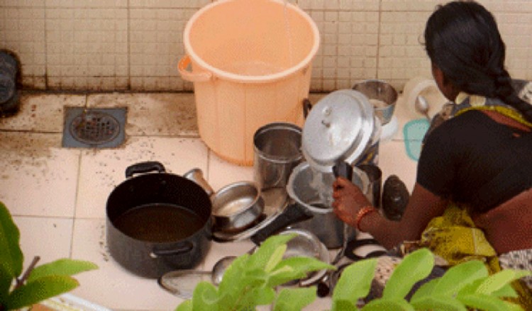 ভিন রাজ্যে অত্যাচারিত মুসলিম নারী শ্রমিকরা